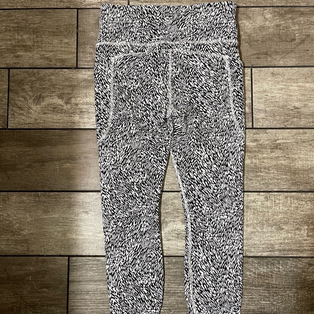NWOT Athleta Ultimate Stash Textured Tight - Picture 6 of 10